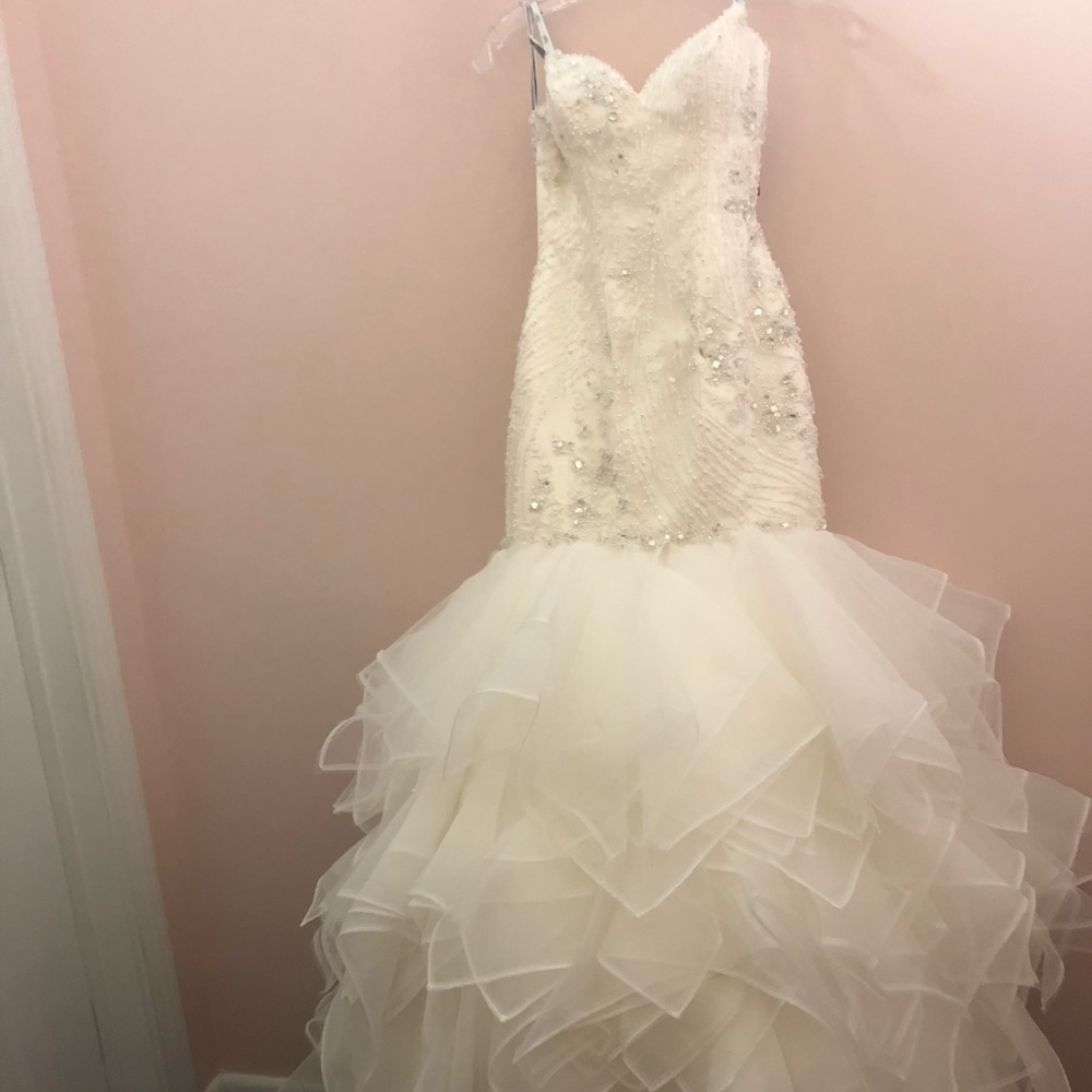 Matthew Christopher Wedding Gown NEW NEVER USED - Picture 8 of 8